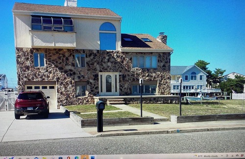 Cologne Casa | Beautiful Seaview Harbor, Longport, NJ- 5 min to OC, Dock & Pool, Monthly Rental