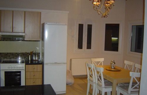 Pelekas Villa | Ver hermosas vistas villa con piscina de borde infinito