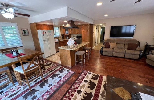 Lakehead Casa | Beautiful Shasta Lake House, Lakeshore, Sleeps 12 - Shasta Lakeshore Retreat #6