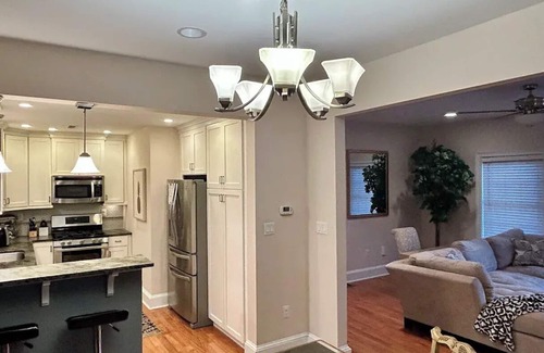 Manayunk Casa | Beautiful Single Family Home in the Heart of Manayunk with Parking!