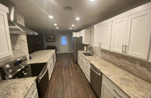 Disney Casa | Beautiful South Grand Lake House on Disney Island