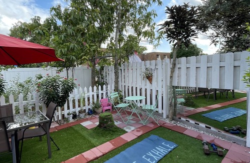 North Lauderdale Casa | Beautiful & spacious Backyard for gatherings and events in North Lauderdale!