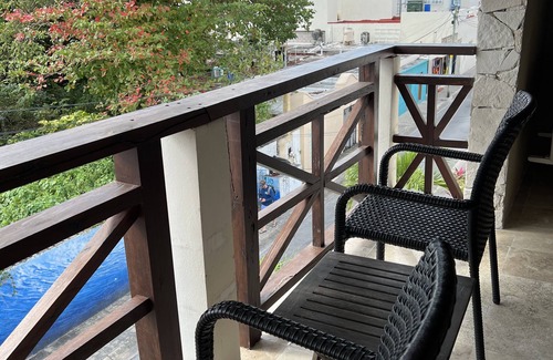 Colonia Centro Apartamento | Beautiful spacious suite with pool near waterfront