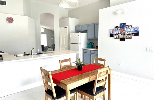 Westridge Casa | Beautiful, spacious yet cozy home, minutes away from the Orlando theme parks.