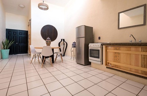 Bucerías Apartamento | Hermosa suite, cómoda, espaciosa y con decoración de estilo mexicano.