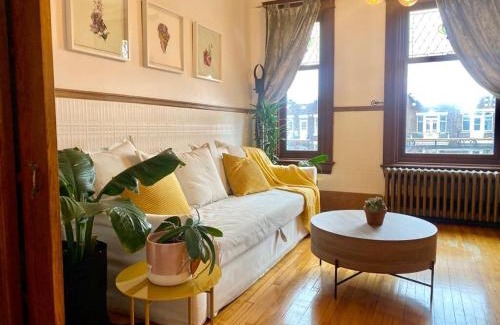 Plateau Mont Royal Apartamento | Beautiful Sunny big apartment