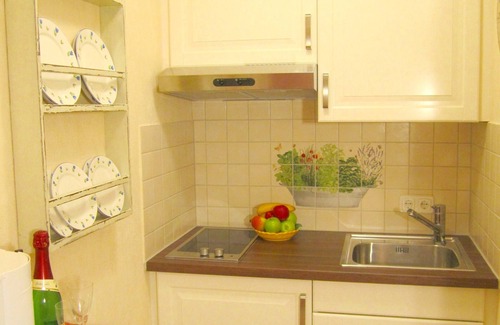 Vollerwiek Apartamento | Beautiful thatched house near the North Sea. In 10 minutes by car in St. Peter-Ording.