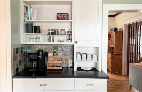 Eau Claire Casa | Beautiful third ward home with hot tub and close to Downtown and University.