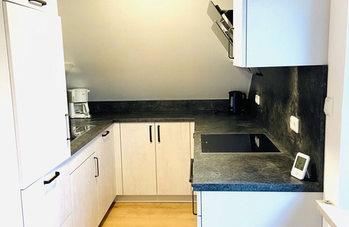 Haunstetten-Sud Apartamento | Beautiful top floor apartment with loft character
