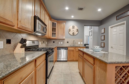 Alden Bridge Casa | Beautiful Townhome in The Woodlands