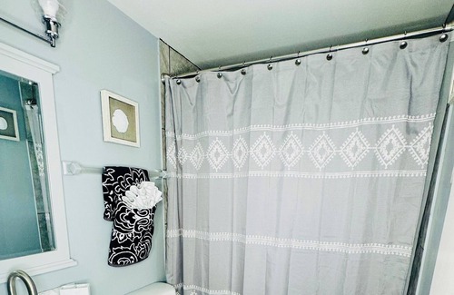 Milwaukee Casa | Beautiful Townhome!!!! Accepting Traveling Nurses