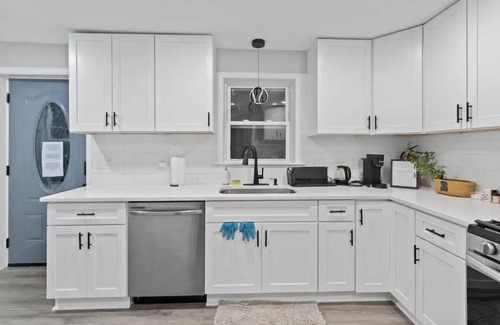 Kingman Park Casa | Beautiful Townhome on Gales St