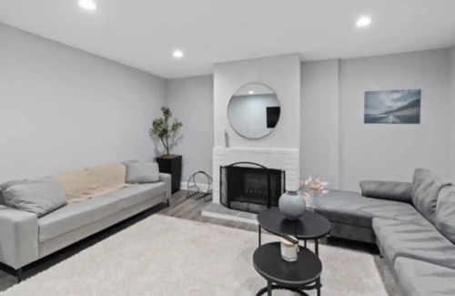 Kingman Park Casa | Beautiful Townhome on Gales St