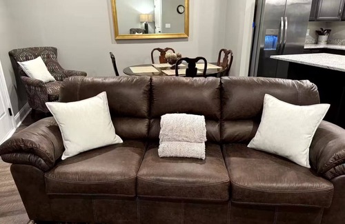 Clarksville Casa | Beautiful Townhome with Pool