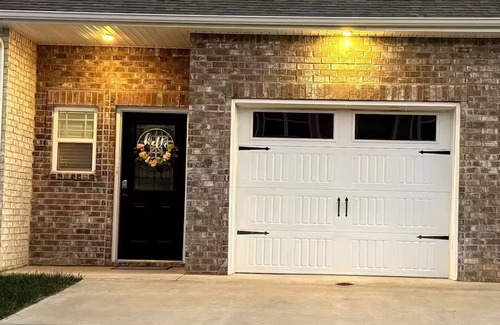 Clarksville Casa | Beautiful Townhome with Pool