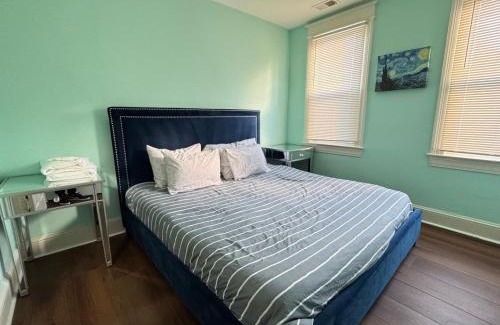 Anacostia Apartamento | Beautiful Updated 4BR Apartment in DC with Easy Parking