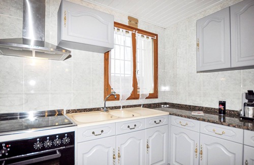 Prades Casa | Alojamiento de 3 habitaciones en Prades