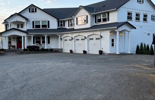 Waller Apartamento | Beautiful Valley Farm House, With View