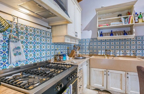 Bollano Casa | Casa de vacaciones con A/C, jacuzzi, piscina privada, WIFI, TV, patio, vista panorámica