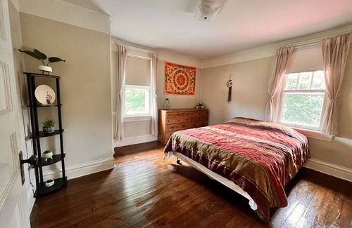 Brownfield Otro | Beautiful Victorian home just minutes away from, town, sking, shopping, nature