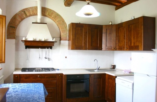 Torrita di Siena Villa | Beautiful Villa for 15. Panoramic sitting area. Pool, Tennis, table tennis, children playground,