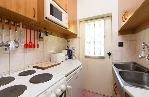 Balatonakali Casa | Maravillosa casa de vacaciones para 4 personas con A/C, WIFI, TV, terraza y mascotas permitida