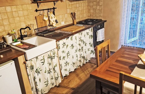 Pescia Villa | Maravillosa casa de vacaciones para 2 personas con piscina privada, WIFI y vista panorámica