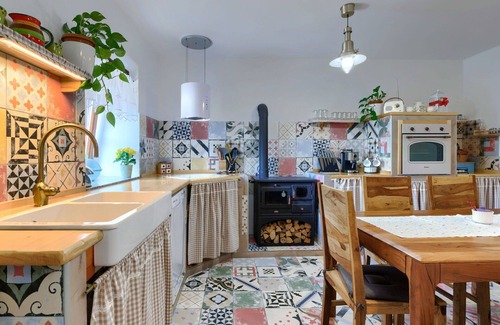 Grabri Casa | Estupenda casa de vacaciones para 6 personas con piscina privada, WIFI, A/C, TV y terraza