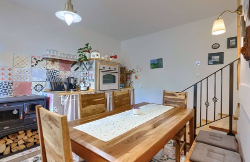 Grabri Casa | Estupenda casa de vacaciones para 6 personas con piscina privada, WIFI, A/C, TV y terraza