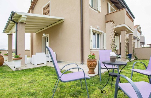Cascine-La Croce Casa | Maravillosa casa de vacaciones para 6 personas con A/C, WIFI, TV, patio y mascotas permitida