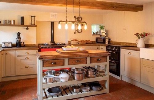 Thrapston Casa | Preciosa casa de vacaciones para 8 personas con WIFI, TV, terraza y mascotas permitida