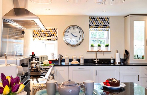 Casterton Casa | Preciosa casa de vacaciones para 8 personas con WIFI y TV