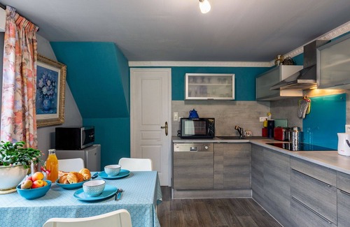 Locquirec Casa | Estupenda casa de vacaciones para 3 personas con WIFI, TV, patio y mascotas permitida