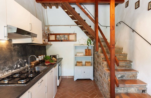 Borgo San Lorenzo Villa | Estupenda casa de vacaciones con WIFI, piscina privada, TV y vista panorámica, cerca de Florencia