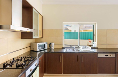 Olhao Casa | Estupenda casa de vacaciones con A/C, WIFI, piscina, TV, terraza y mascotas permitida