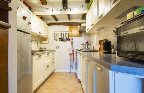Casoli Casa | Maravillosa casa de vacaciones con WIFI, piscina privada, TV, terraza y mascotas permitida