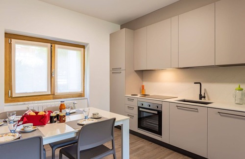 Novate Mezzola Casa | Preciosa casa de vacaciones con WIFI, TV, terraza, mascotas permitida y vista panorámica