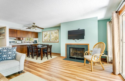 Isle of Palms Villa | Hermosa villa rodeada de un exuberante paisaje, ¡a pie de playa, golf y piscina!