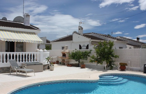 El Chaparral Villa | Hermosa villa con piscina privada y jardín.