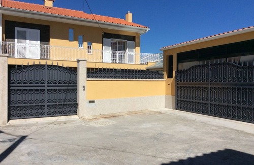 Lamego Casa | Hermosa villa con piscina privada y vistas a las montañas y viñedos del Duero