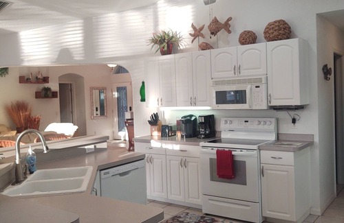 Gulf Cove Casa | Beautiful Waterfront3BR2BA