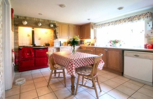 Littlebredy Cabaña | Hermoso, Acogiendo con tejado de paja 3 millas del mar