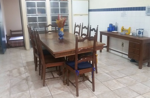 Confins Casa | MAGNÍFICO SITIO DE MADERA, CON ASFALTO EN PUERTA, HECHO EN CASA Y PISCINA.