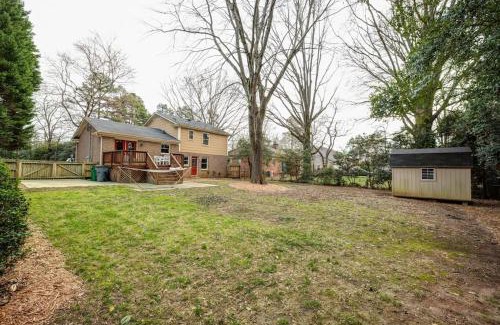 Beverly Woods Casa | Beautiful wooded home in Popular SouthPark
