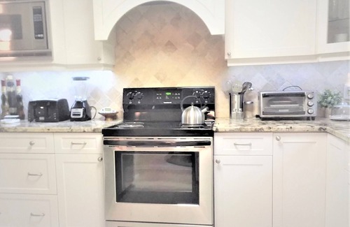 Ocala Casa | Beautifully Decorated Home in Quiet Neighborhood.