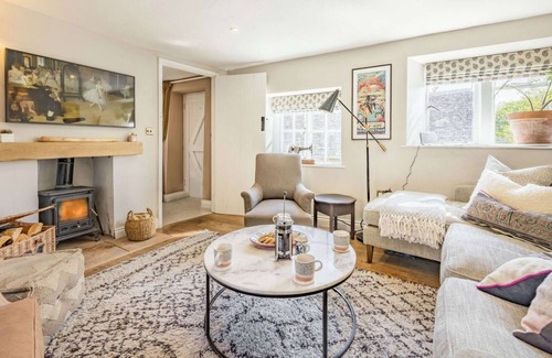 Inchbrook Cabaña | Beautifully presented dog friendly holiday cottage in the Cotswolds - Peppercorn Cottage