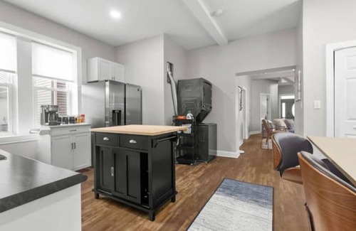 Fort Wayne Casa | Beautifully Refreshed Home Close to Downtown FW!