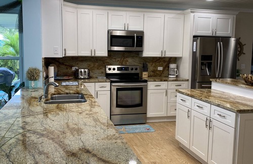 Spanish Wells Casa | Beautifully remodeled beachfront home- breathtaking views