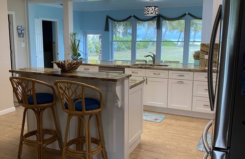 Spanish Wells Casa | Beautifully remodeled beachfront home- breathtaking views