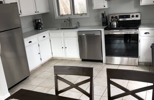 Bonnet Shores Casa | Beautifully remodeled home in Bonnet Shores - Narragansett RI
